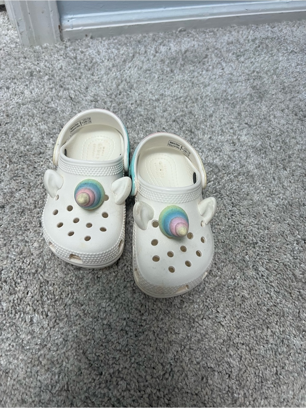 CROCS White with Sparkle Pastel Rainbow Unicorn size 8 child